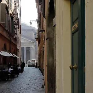 domna-luxury-suites.it-romehotels.com/